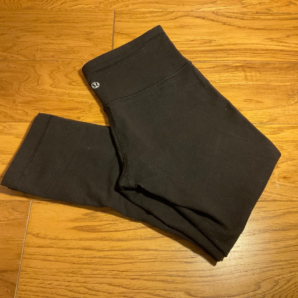 SALE‼️Lululemon wunder under Capris